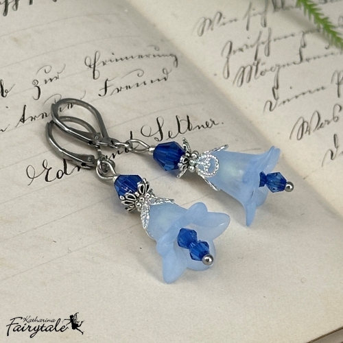 hellblaue dunkelblaue Florale blumige Ohrringe - Ohrhänger mit Blüten und Perlen