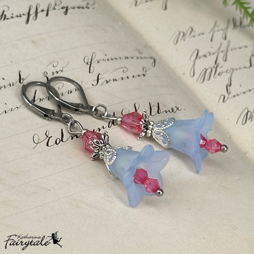hellblaue pinke Florale blumige Ohrringe - Ohrhänger mit Blüten und Perlen